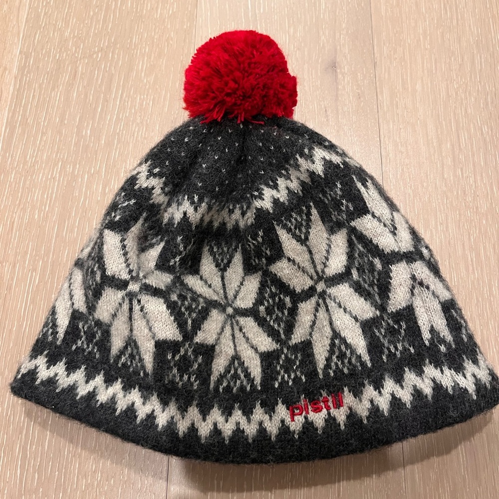 wool hat beanie with pom pom